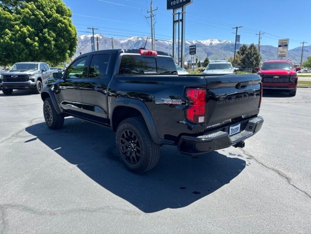 Used 2025 Chevrolet Colorado Trail Boss Truck Crew Cab
