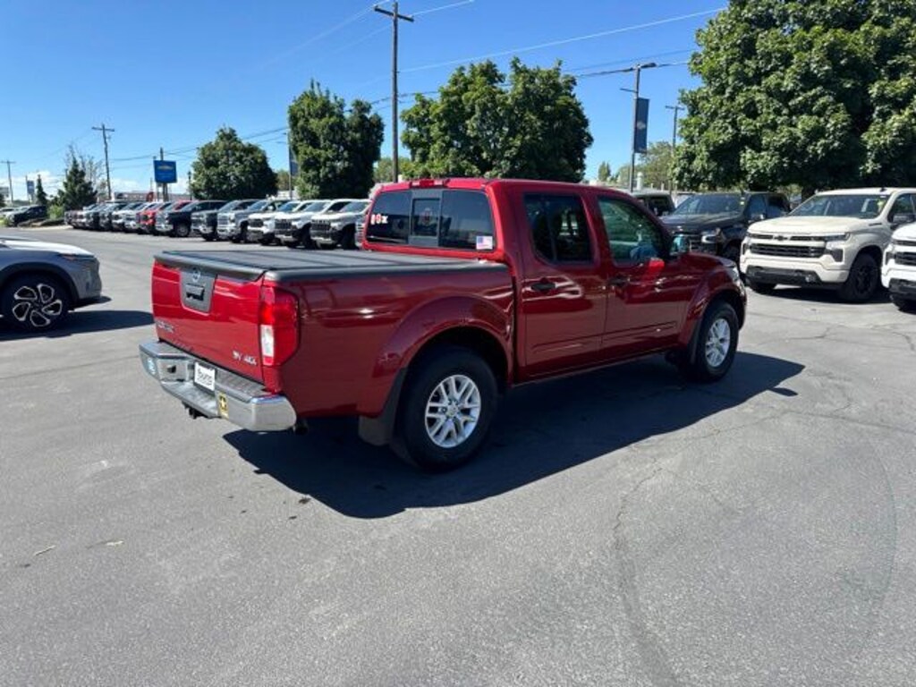 Used 2018 Nissan Frontier SV Truck Crew Cab