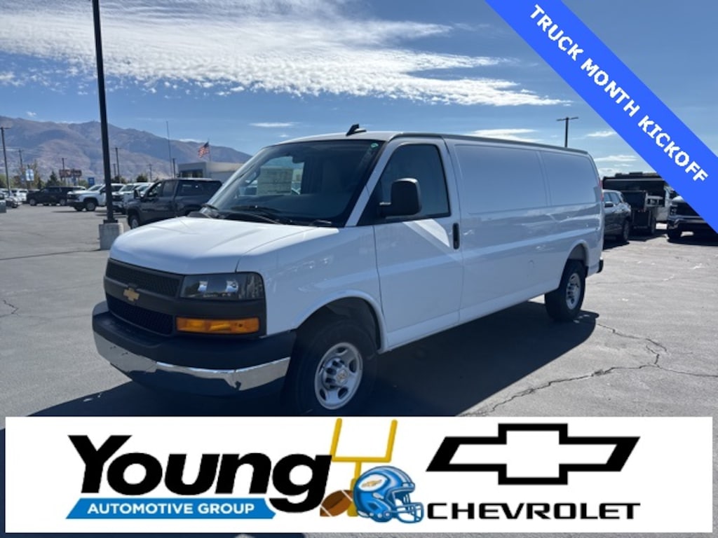 New 2025 Chevrolet Express 3500 Work Van Van Extended Cargo Van