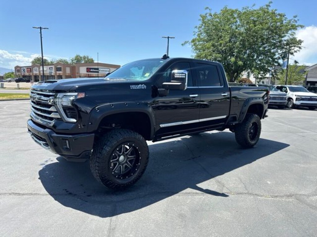 Used 2024 Chevrolet Silverado 3500 HD High Country Truck Crew Cab