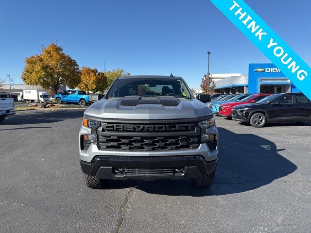 2026 Chevrolet Silverado 1500 Custom Trail Boss photo 2
