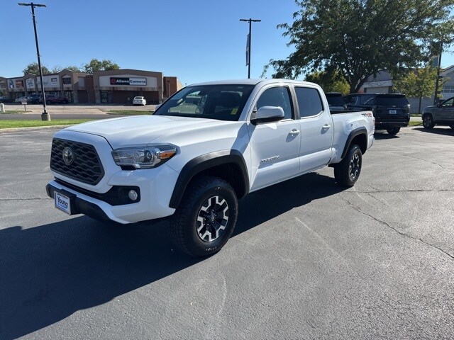 2022 Toyota Tacoma TRD Double Cab photo 3