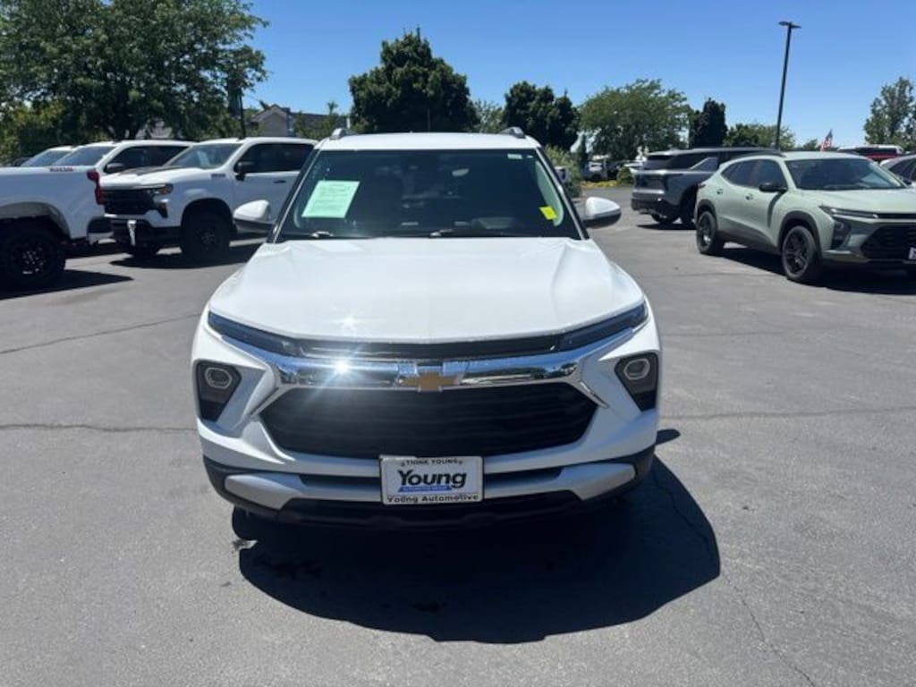 Used 2025 Chevrolet Trailblazer LT SUV