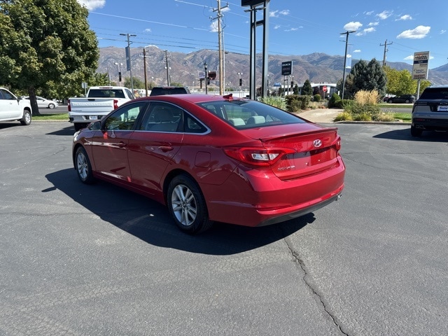 2017 Hyundai Sonata Base photo 4