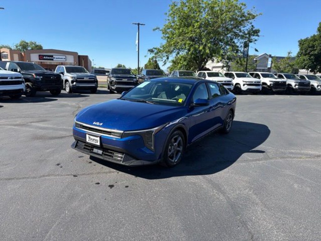 Used 2025 Kia K4 LXS Sedan