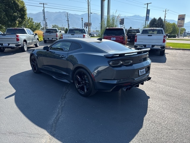 2021 Chevrolet Camaro 1LT photo 3