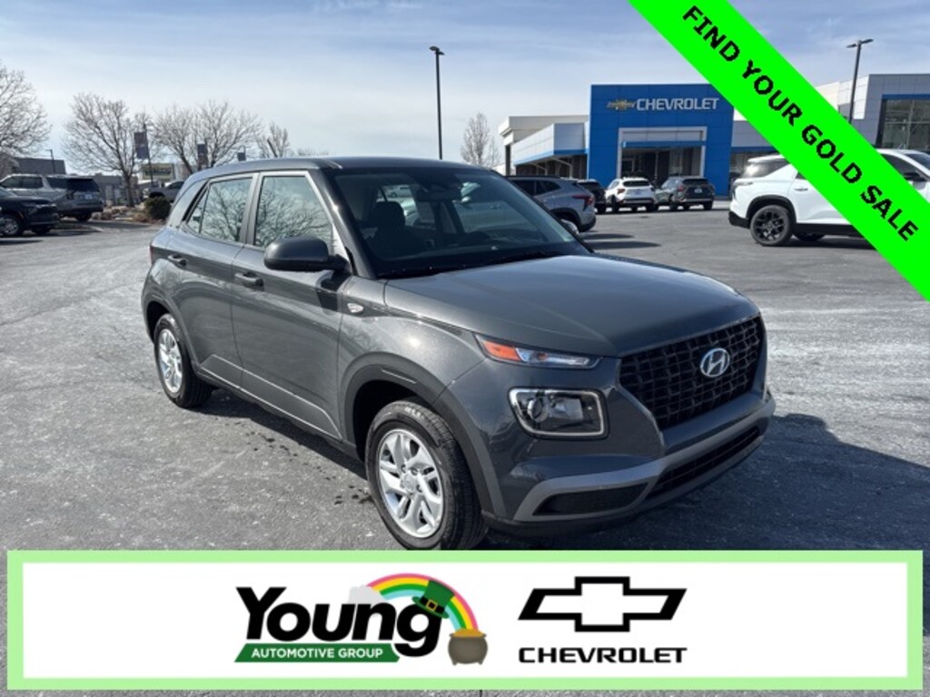 Used 2025 Hyundai Venue SE SUV