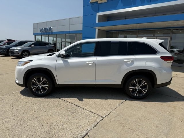 Used 2019 Toyota Highlander LE Plus with VIN 5TDZZRFHXKS339024 for sale in Saint Johns, MI