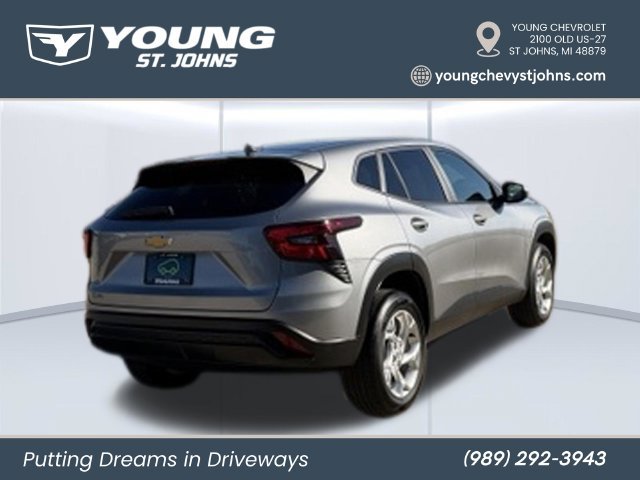2024 Chevrolet Trax LS - Photo 8