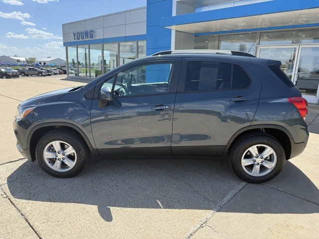 Used 2022 Chevrolet Trax LT with VIN KL7CJPSM4NB540995 for sale in Saint Johns, MI