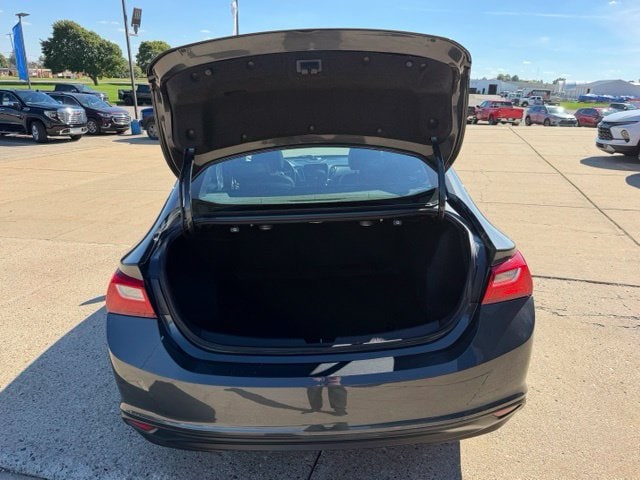 2017 Chevrolet Malibu 1LT - Photo 39