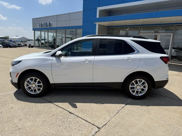 Used 2022 Chevrolet Equinox LT with VIN 2GNAXUEV0N6113299 for sale in Saint Johns, MI