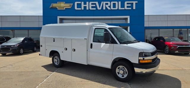 2026 Chevrolet Express Cutaway