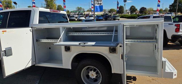 2026 Chevrolet Silverado 3500 HD Work Truck - Photo 9