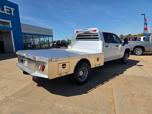 2025 Chevrolet Silverado Work Truck photo 2
