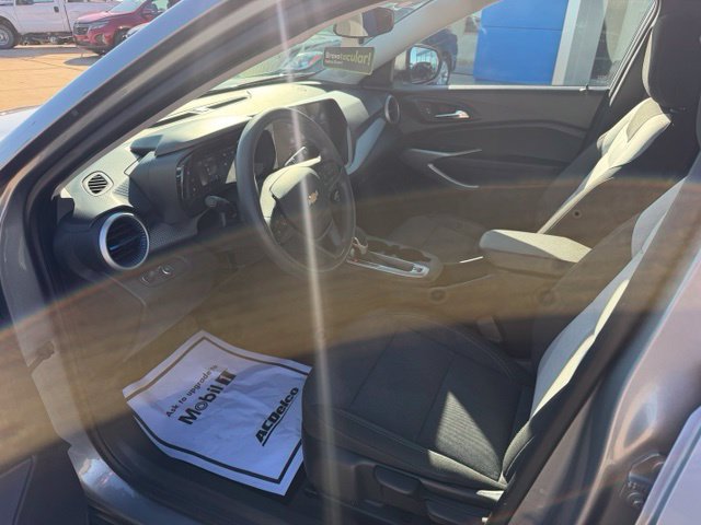 2024 Chevrolet Trax LS - Photo 17