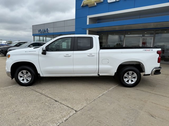 Used 2023 Chevrolet Silverado 1500 LT with VIN 1GCRDDED0PZ105125 for sale in Saint Johns, MI