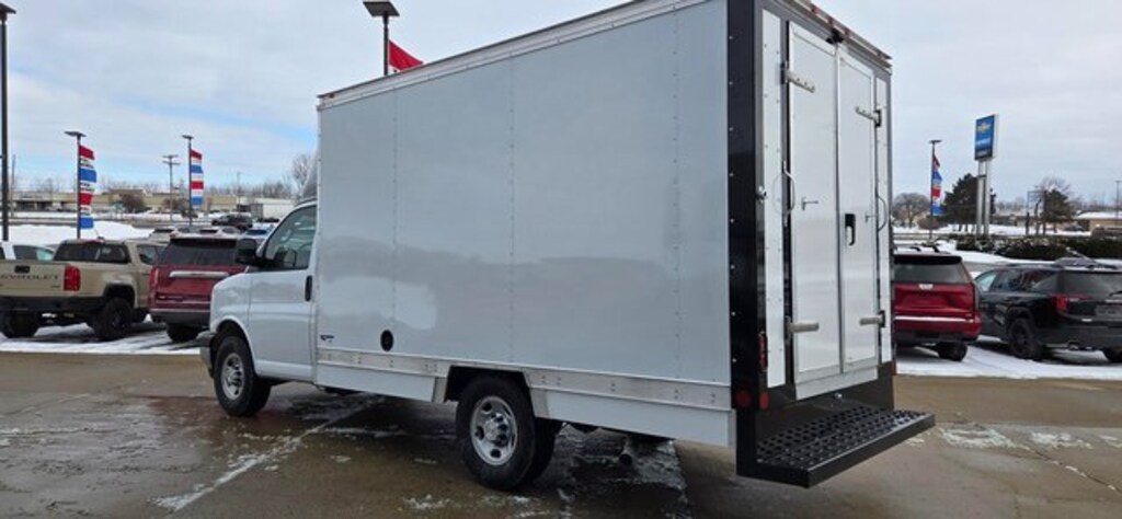 New 2026 Chevrolet Express Cutaway 3500 1WT Cutaway Van