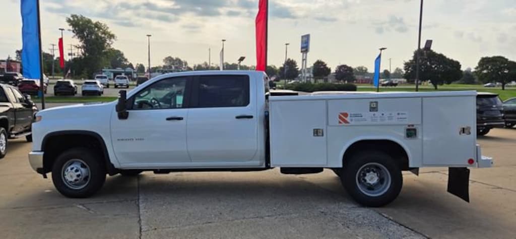 New 2026 Chevrolet Silverado 3500 HD Chassis Cab Work Truck Truck