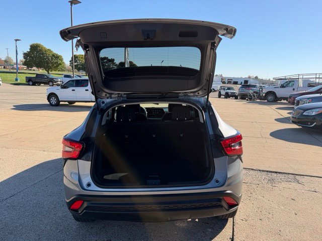 2024 Chevrolet Trax LS - Photo 34