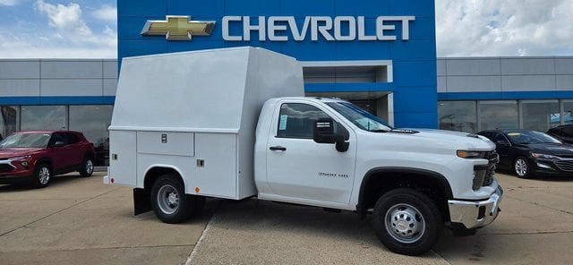 2025 Chevrolet Silverado 3500 Chassis Cab