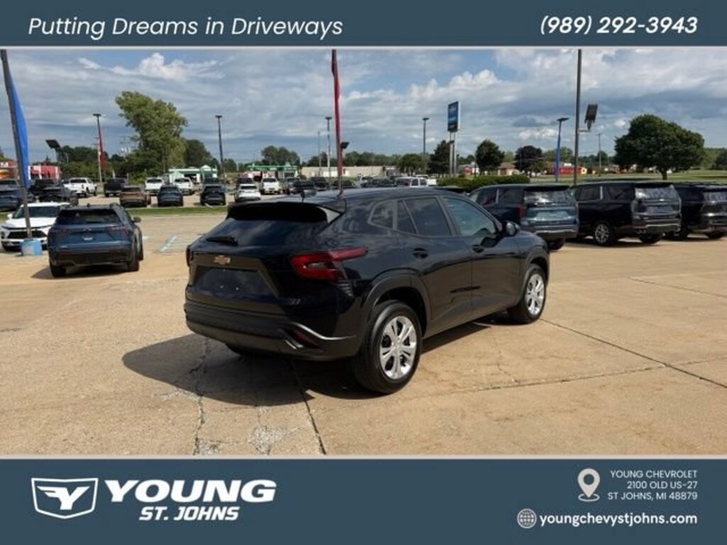 Used 2024 Chevrolet Trax LS SUV