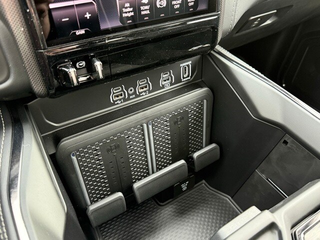 2026 Ram 3500 Limited photo 3