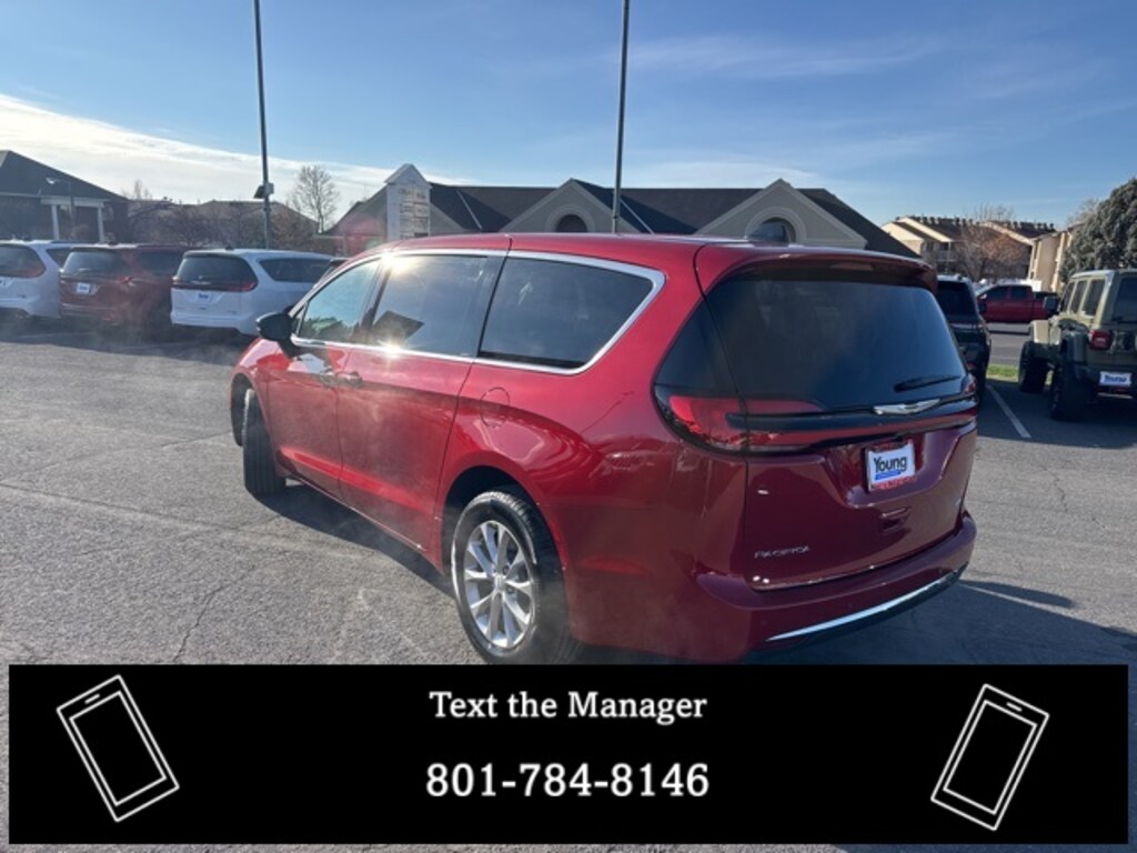 New 2026 Chrysler Pacifica Select Passenger Van