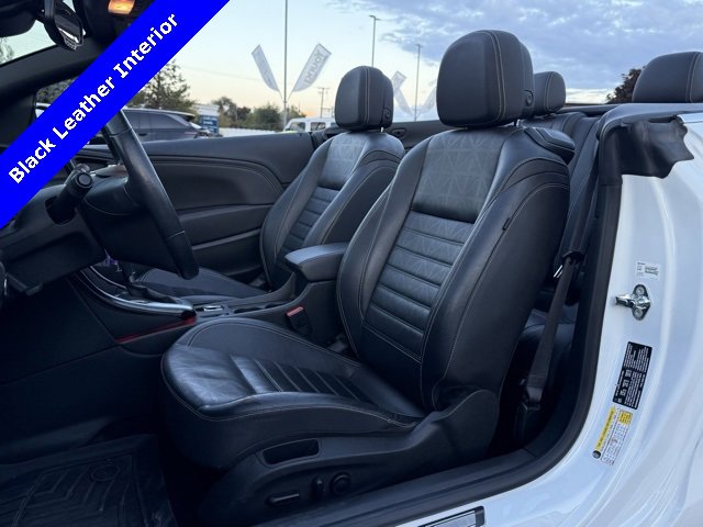 2018 Buick Cascada Premium photo 2