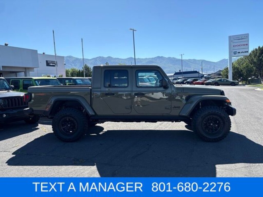 New 2026 Jeep Gladiator Sport Pickup
