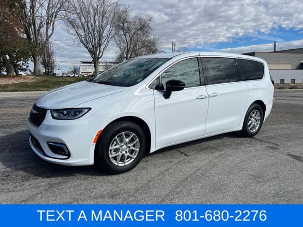 New 2026 Chrysler Pacifica Select Passenger Van