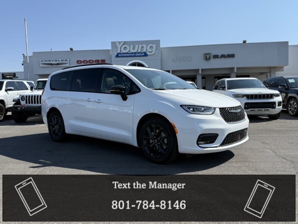 New 2025 Chrysler Pacifica LIMITED AWD Passenger Van