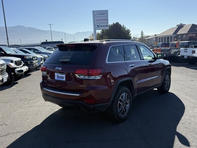 2021 Jeep Grand Cherokee Limited photo 2