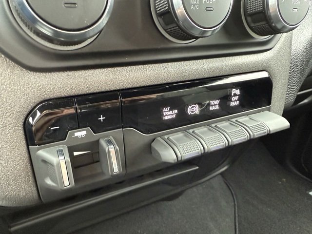 2024 Ram 2500 Tradesman photo 4