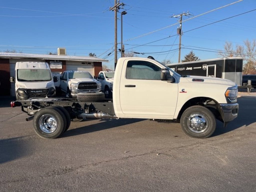 New 2024 Ram 3500 Chassis Cab 3500 TRADESMAN CHASSIS REGULAR CAB 4X4 60' CA Pickup