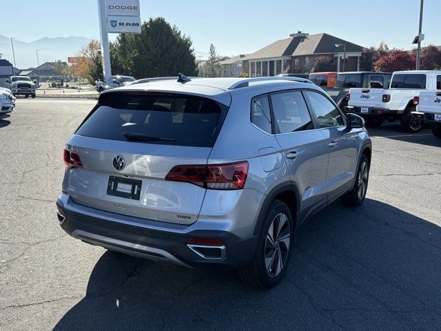 2024 Volkswagen Tiguan SE R-Line Black photo 2