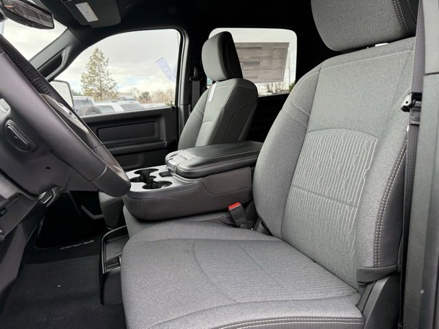 2024 Ram 2500 Tradesman photo 2