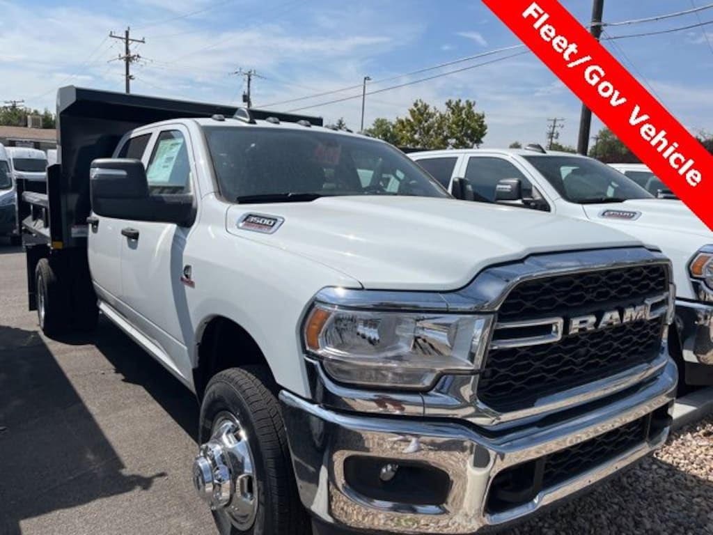 New 2024 Ram 3500 Chassis Cab 3500 TRADESMAN CREW CAB CHASSIS 4X4 60' CA Pickup