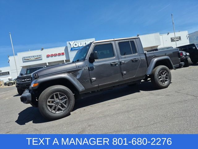 2026 Jeep Gladiator Pickup 