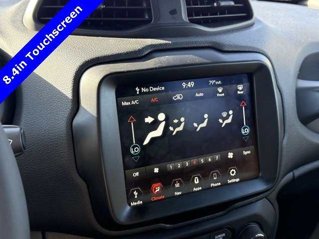 2022 Jeep Renegade Altitude photo 3