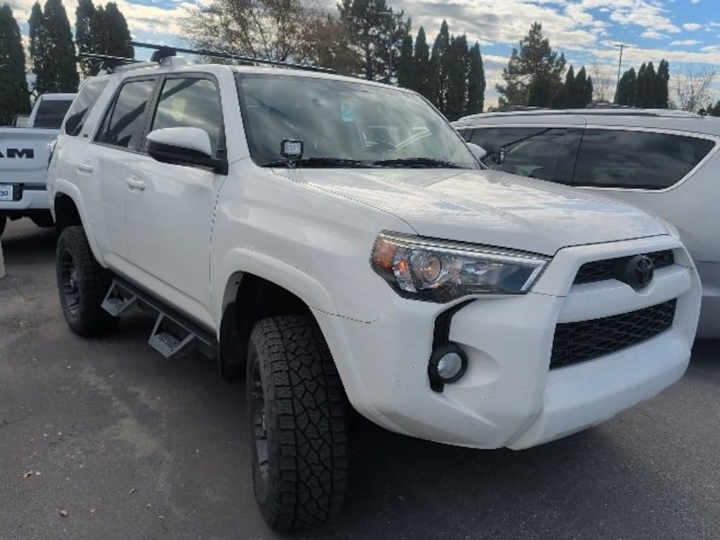 Used 2017 Toyota 4Runner SR5 SUV