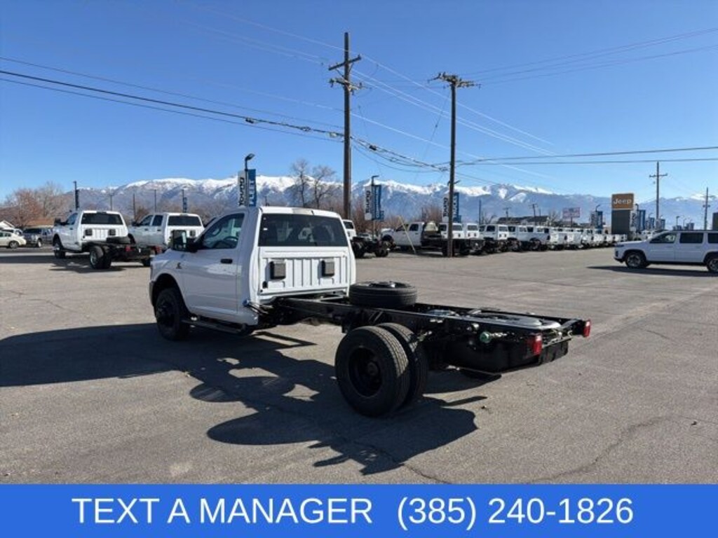 New 2026 Ram 3500 Chassis Cab Tradesman/Big Horn Pickup