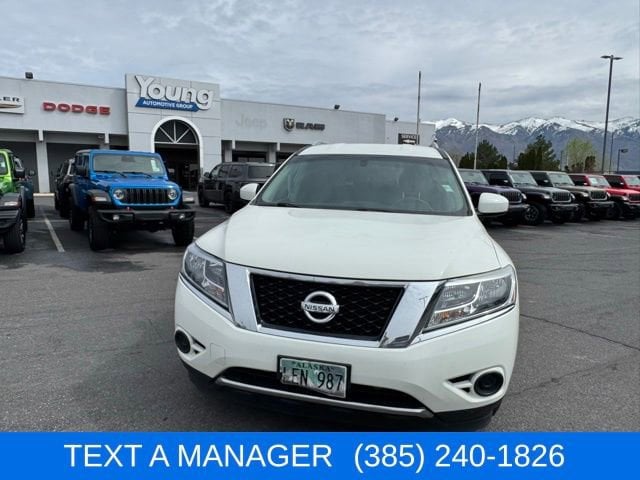 Used 2016 Nissan Pathfinder S with VIN 5N1AR2MN8GC648590 for sale in Layton, UT