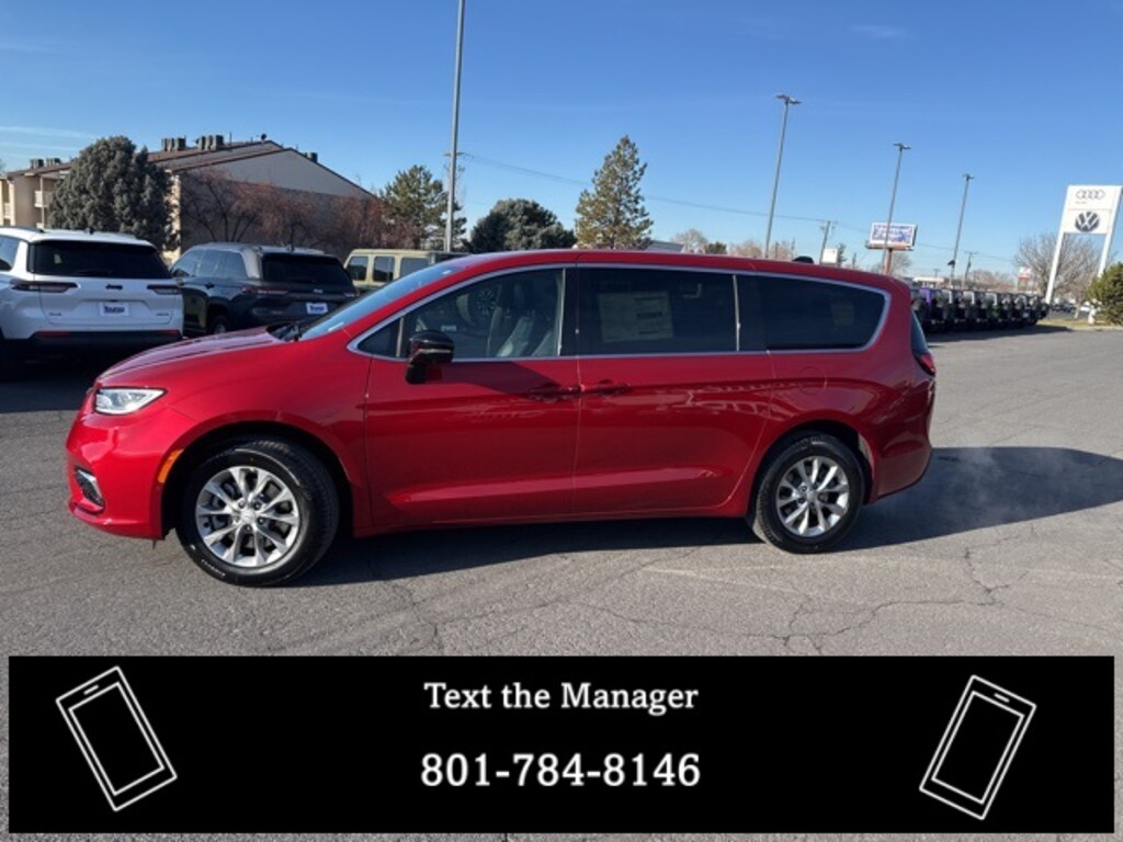 New 2026 Chrysler Pacifica Select Passenger Van