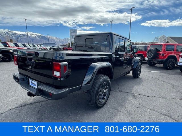 2026 Jeep Gladiator Sport S Auto's photo