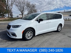 2026 Chrysler Pacifica SELECT Passenger Van
