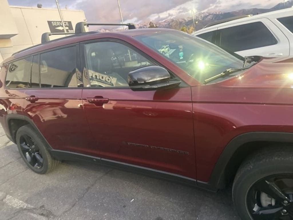 Used 2022 Jeep Grand Cherokee L Altitude SUV