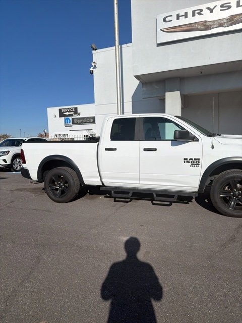 2022 Ram 1500 Classic Warlock photo 2