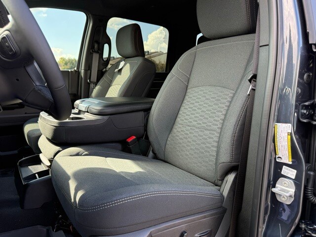 2026 Ram 3500 Big Horn photo 2