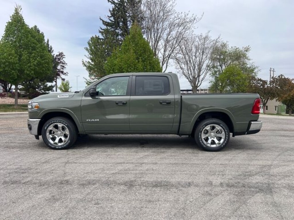 New 2026 Ram 1500 BIG HORN CREW CAB 4X4 5'7 BOX Pickup